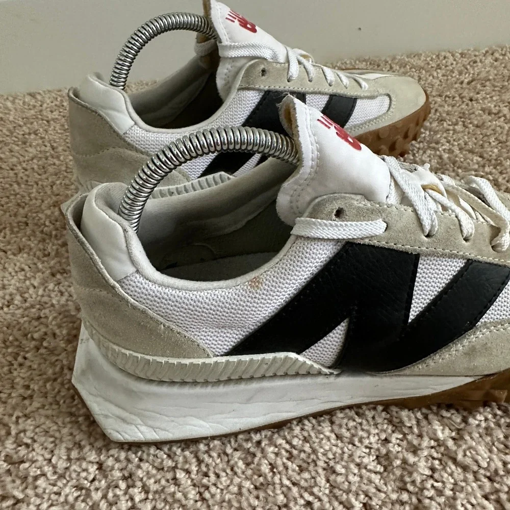 New Balance XC-72 Sneakers Mens 8 White Black Gum Suede UXC72AA1 Retro